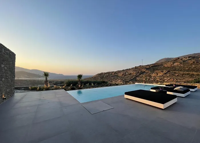 Willa Black And White - Mykonos *