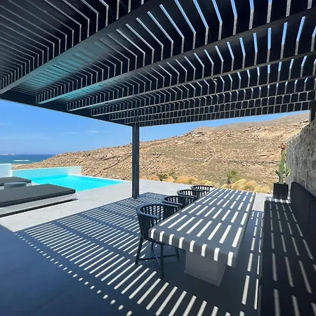 Black And White - Mykonos Villa *