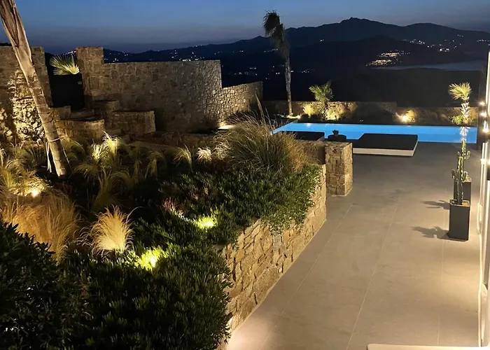 Black And White - Mykonos Villa *