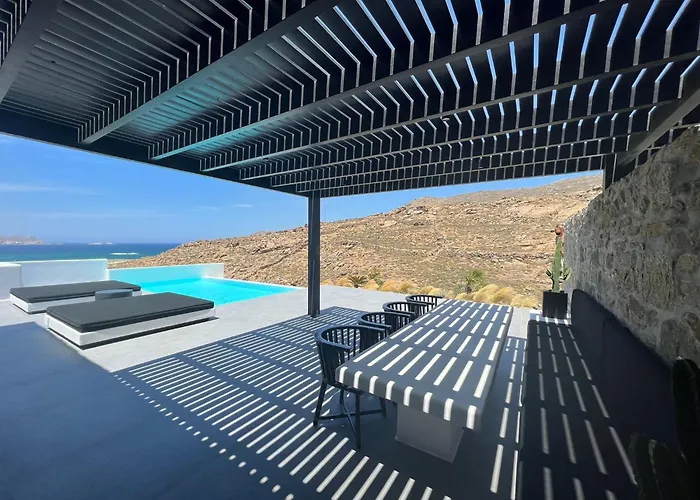 Black And White - Mykonos Villa *