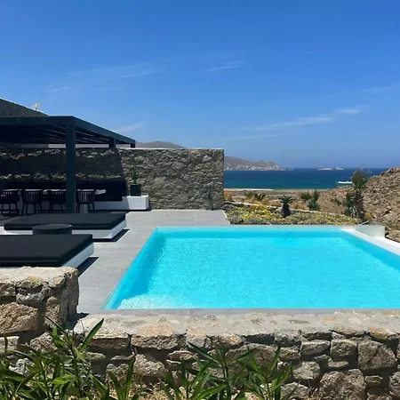 Black And White - Mykonos Villa *