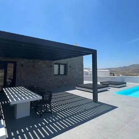 Black And White - Mykonos