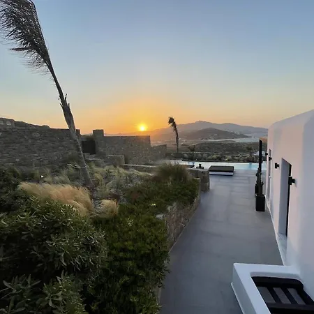 Black And White Ftelia - Mykonos Βίλα *
