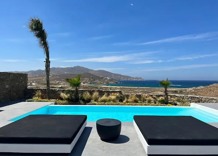 Black And White - Mykonos *