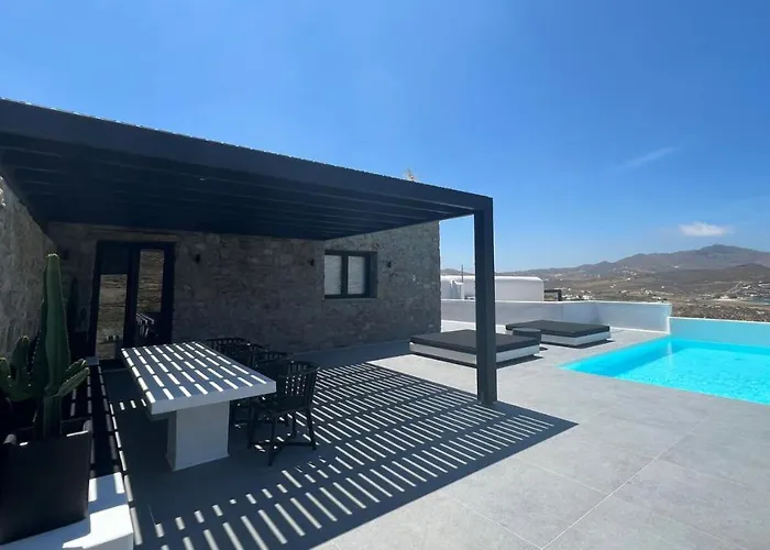 Black And White - Mykonos