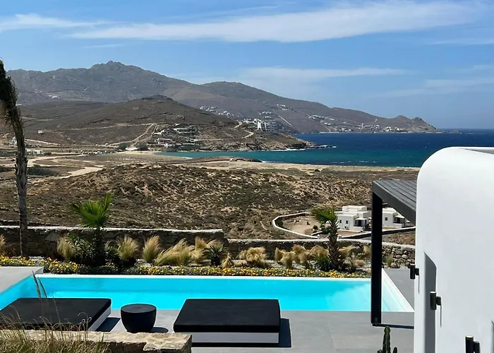 Black And White - Mykonos Villa