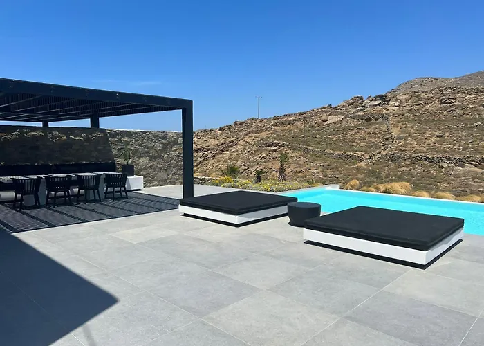 Black And White - Mykonos Villa *